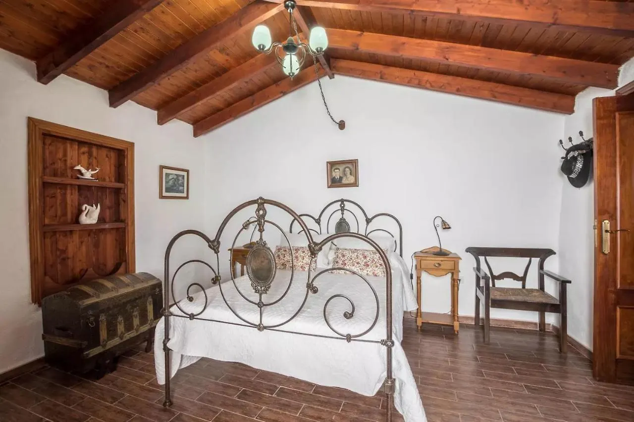 Casa Mercedes, Tamaimo